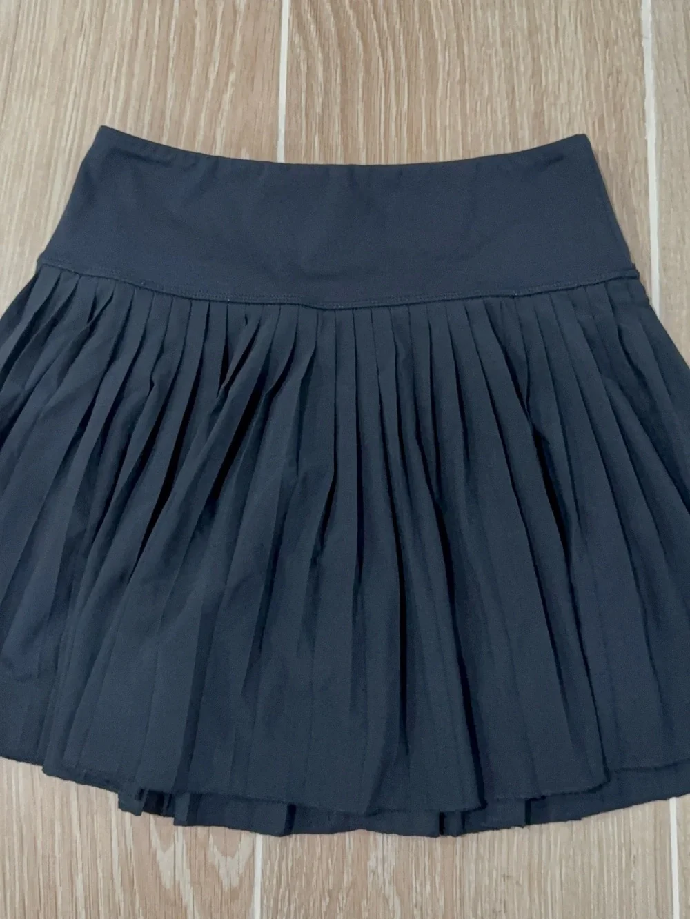 GAP Black Womens Size Small Pleated Tennis Skort High Rise - Picture 1 of 6